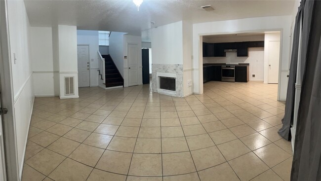 Building Photo - 8411 Battleoak Dr