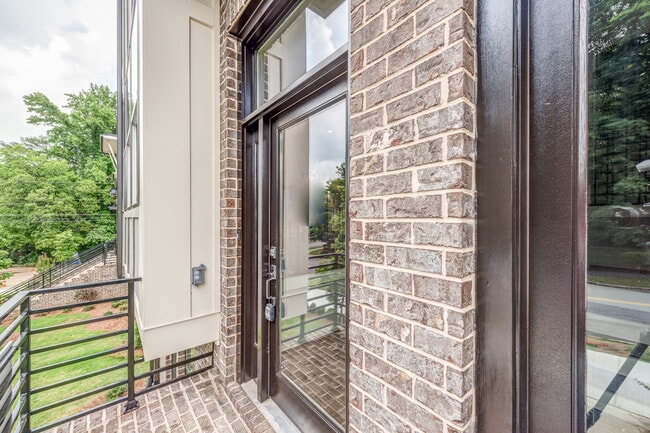 Building Photo - 3561 Blair Cir NE