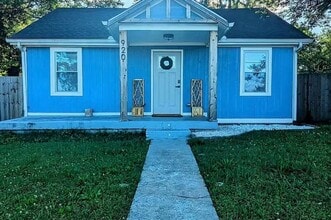 Building Photo - East Nashville Single-Family Home | Large Fenced Yard + Off-Street Parking | Across from Clevelan...