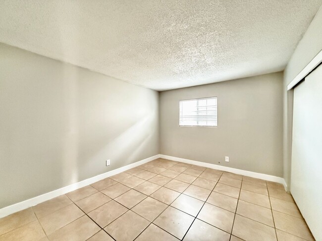 Building Photo - 1458 Silver Mesa Cir