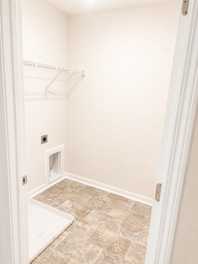 Building Photo - 102 Benelli Dr