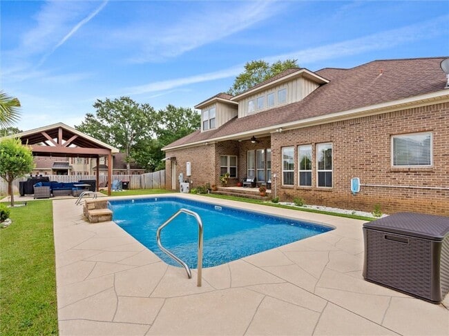 Building Photo - 2190 Milner Way