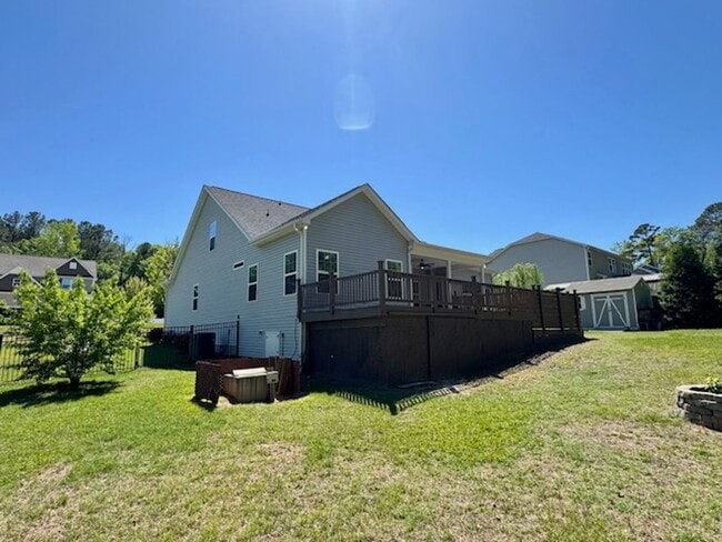 Building Photo - Available July 2026!