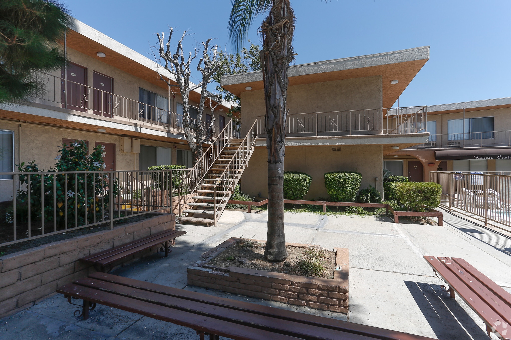 Building Photo - Studio Pointe Apartments