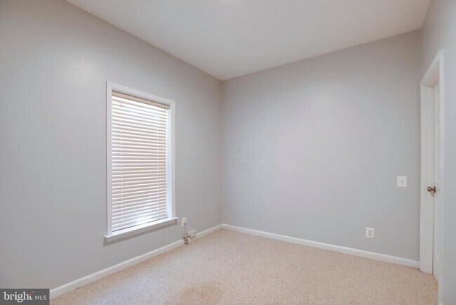 Building Photo - 5097 Pale Moon Way