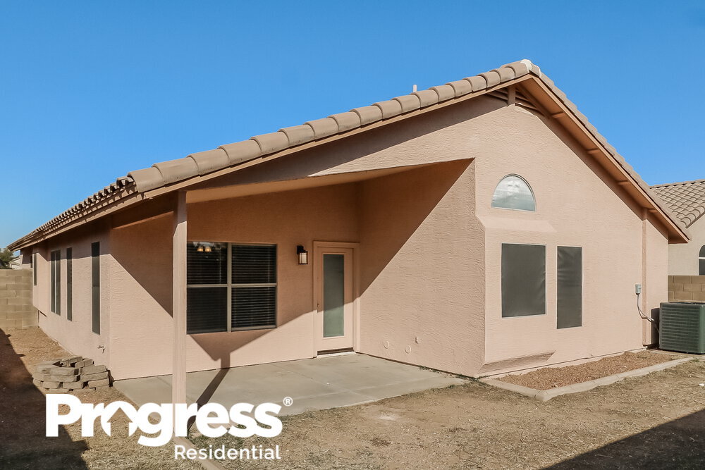 Building Photo - 15415 W Lea Ln