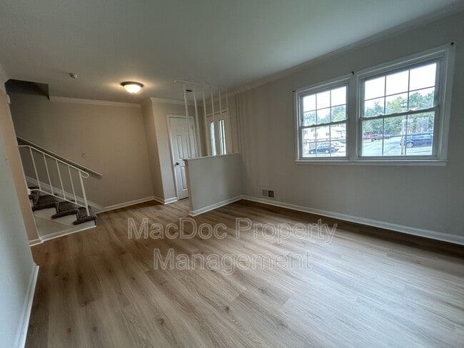 Building Photo - 2538 Sedgewick Pl