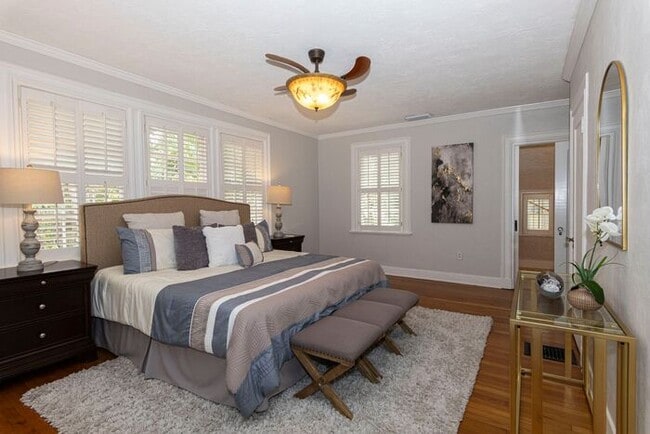 Building Photo - Spacious 4-Bedroom 1930's Mediterranean Home in College Park