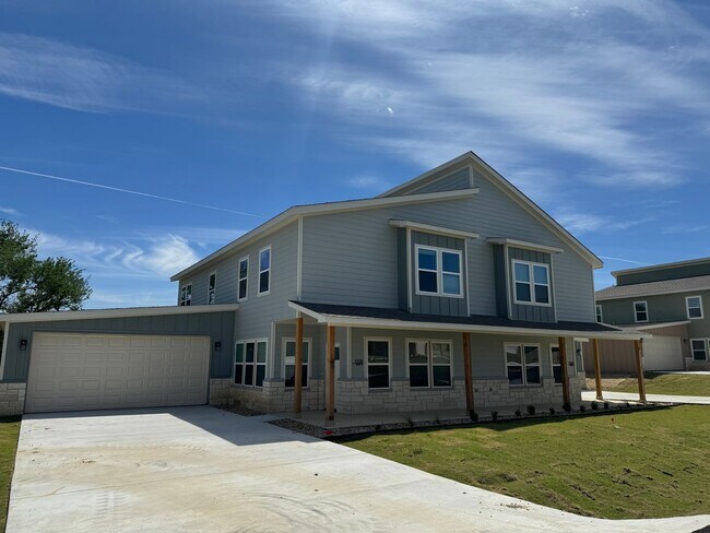 Building Photo - 3/2/2 NO Water Bill -  Fenced Yard - GATED - Peaster ISD -