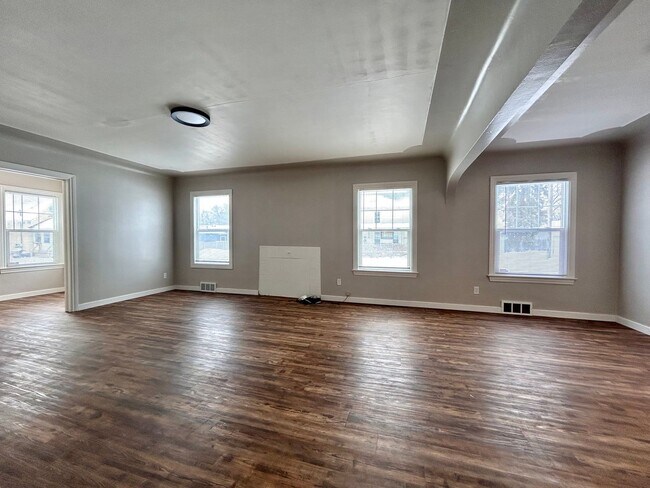 Building Photo - Two Bedroom Home in Muskegon