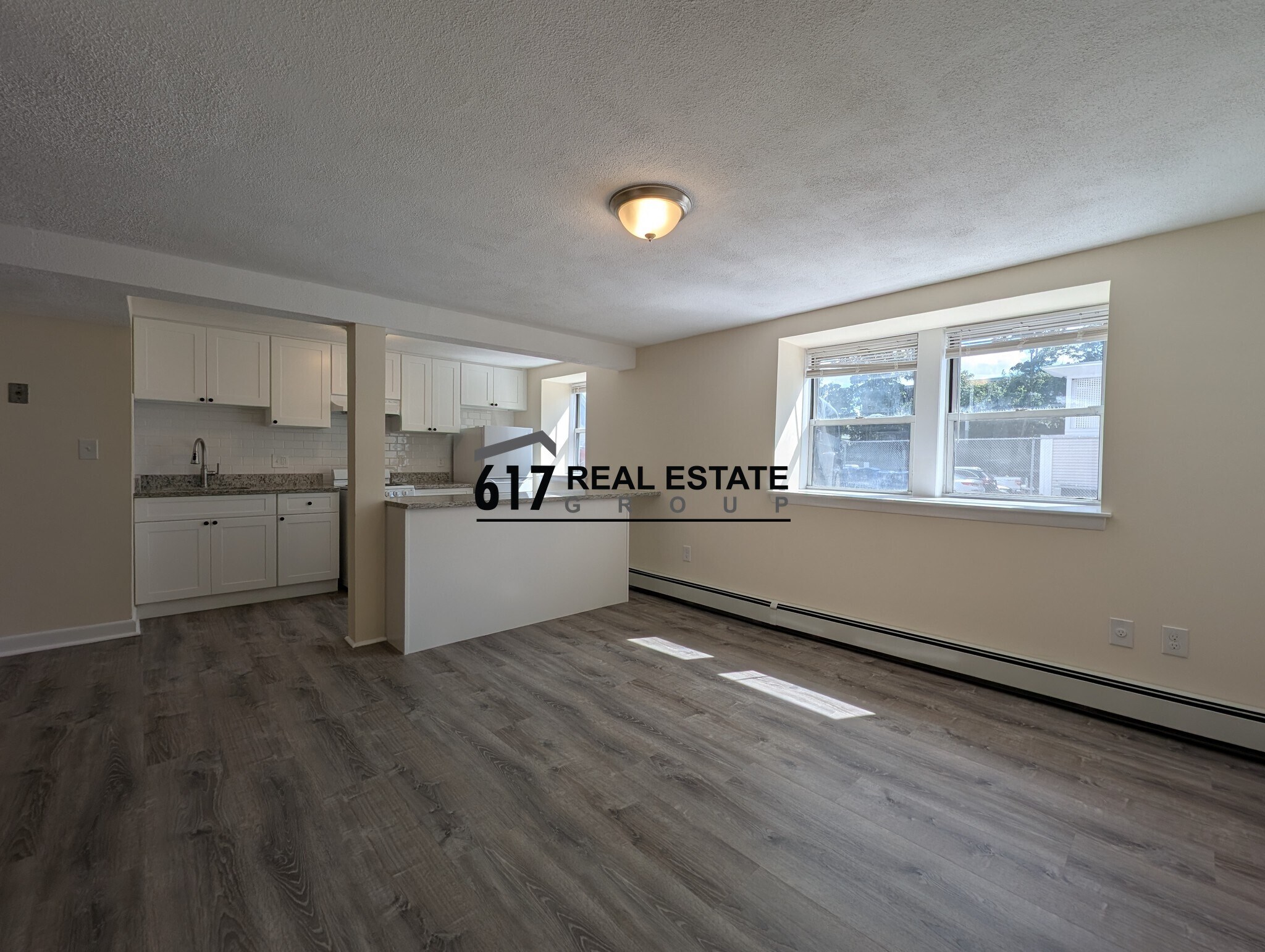 Building Photo - 176 N Beacon St