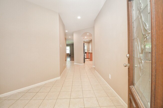 Building Photo - 26822 Kingston Glen Ln