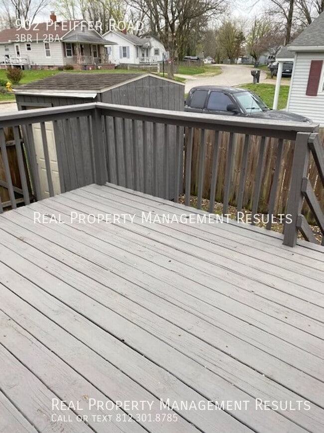 Building Photo - 902 Pfeiffer Rd