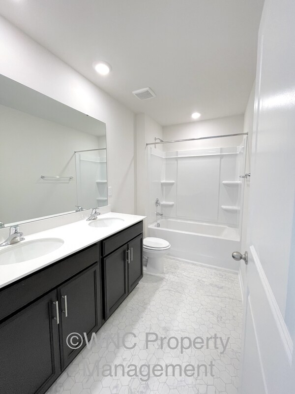 Building Photo - 12 Burdock Rd