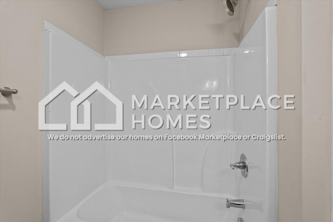Building Photo - 2205 Perrins Ln