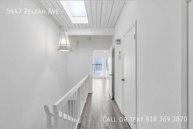 Building Photo - 5447 Zelzah Ave