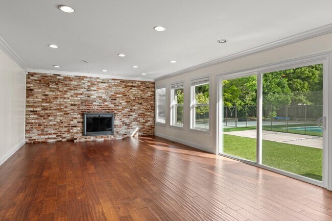 Building Photo - 1824 Black Mountain Rd