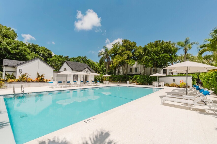 Building Photo - Legacy at Coconut Creek