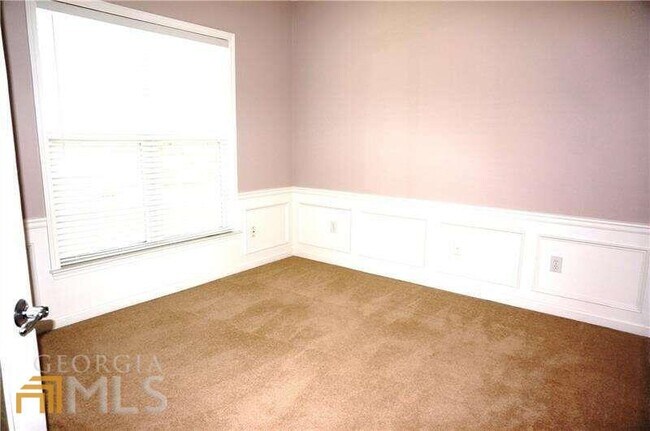 Building Photo - 6026 Creekside Ln