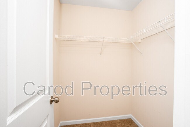 Building Photo - 5015 Concho Rd