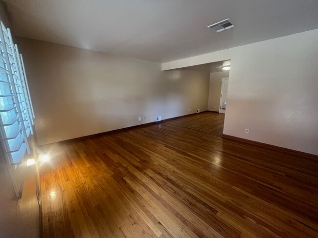 Building Photo - 6448 Iris Way