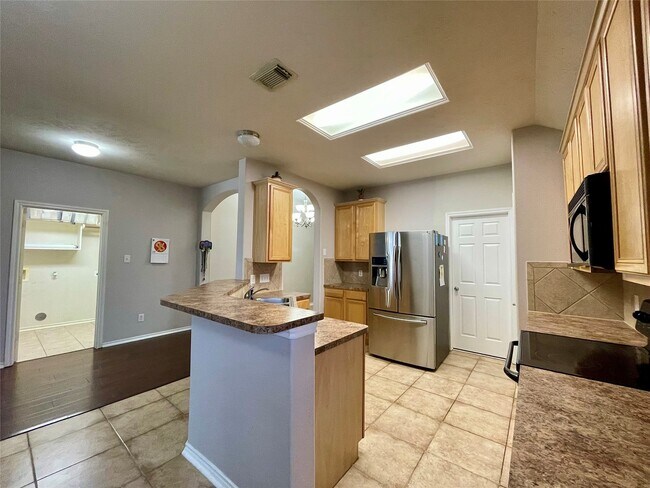 Building Photo - 12347 Carmel Dale Ln