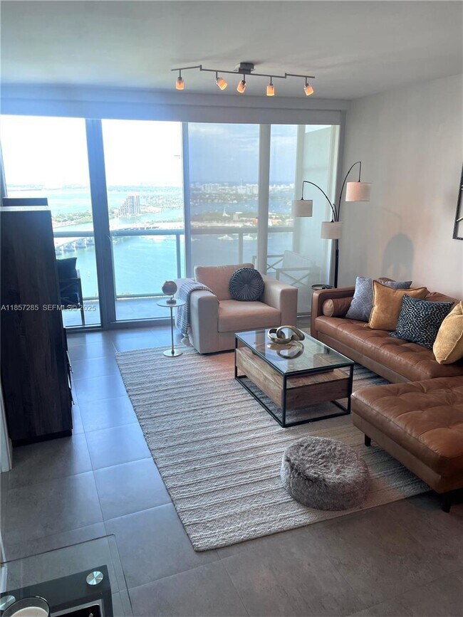 Building Photo - 888 Biscayne Blvd