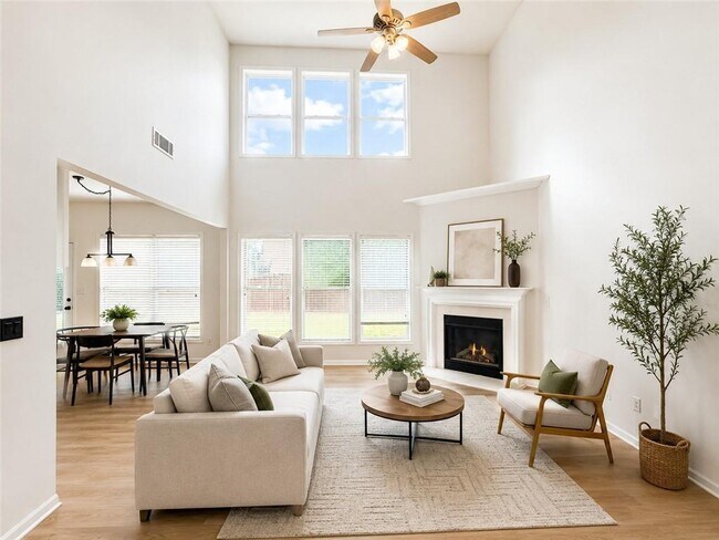 Building Photo - 2252 Jasmine Glen Dr