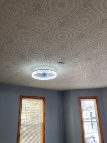 Building Photo - 28 Lake St