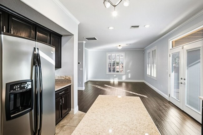 Building Photo - Beautiful 3 Bed South Summerlin Home With 1st Floor Bed and Bath