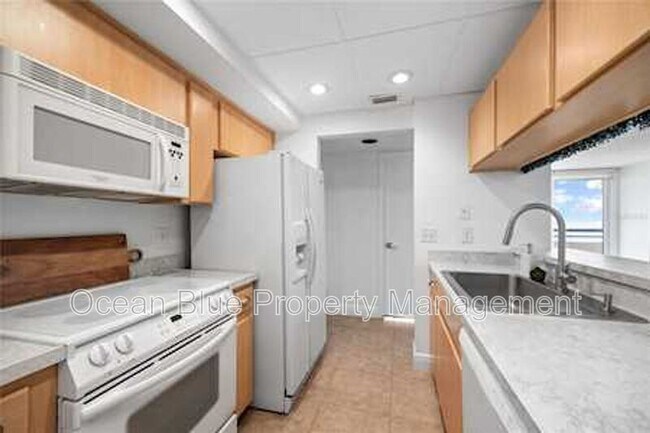 Building Photo - 5700 Mariner St