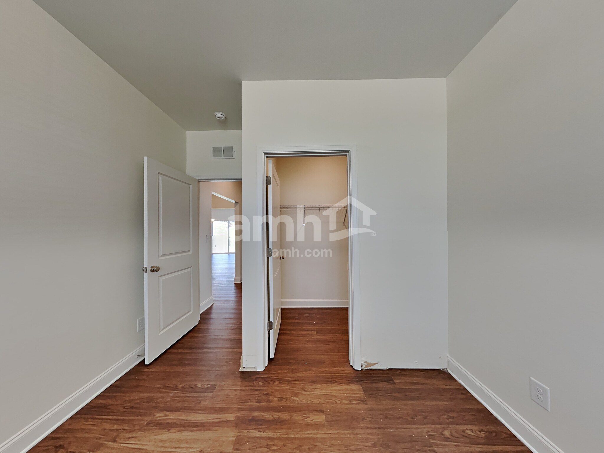 Building Photo - 109 Twin River Dr
