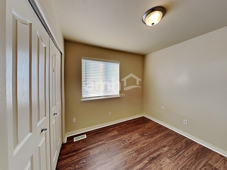 Building Photo - 1316 Osprey Way