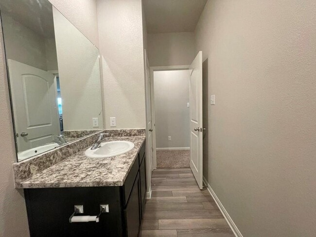 Building Photo - 228 Star Spangled Dr