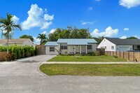 Building Photo - 6381 SW 39th St