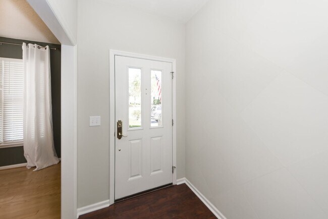 Building Photo - 3 Bedroom 3 Bath Single Family Home in Bridges of Summerville - Summerville