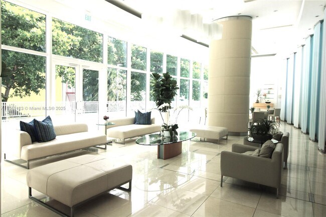 Primary Photo - 2101 Brickell Ave
