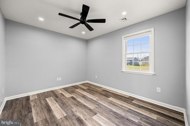 Building Photo - 34 Shepherd Ln