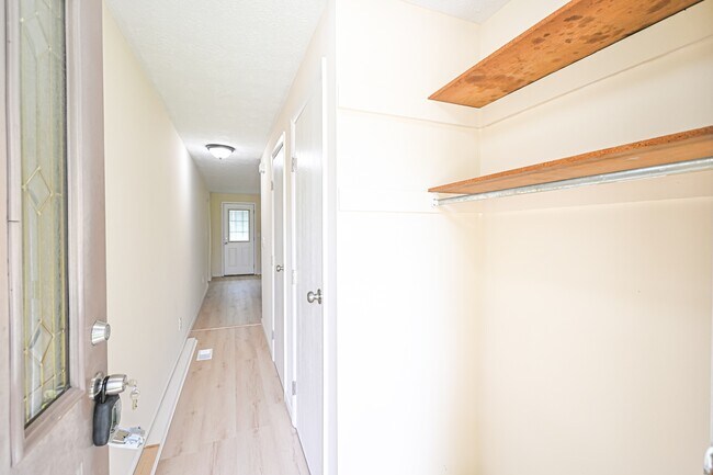 Building Photo - 6171 Little Creek Ct