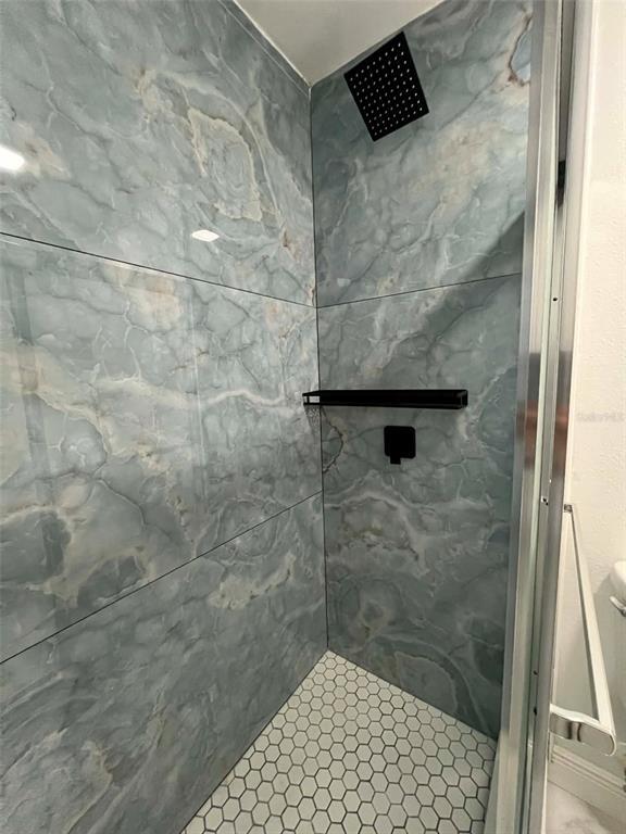 Building Photo - 1601 Crooms Ave