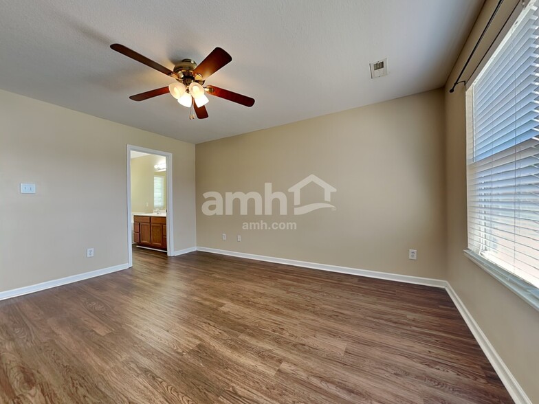 Building Photo - 2534 Fernbank Rd