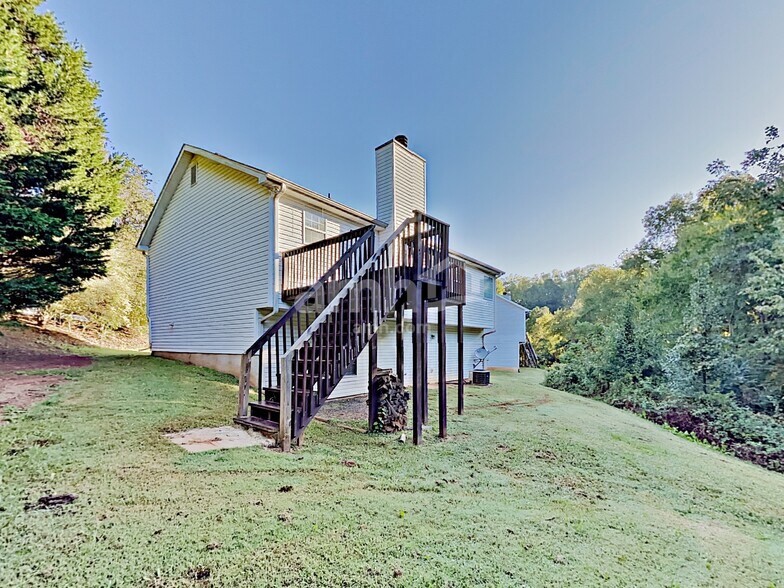 Building Photo - 5088 Memory Ln