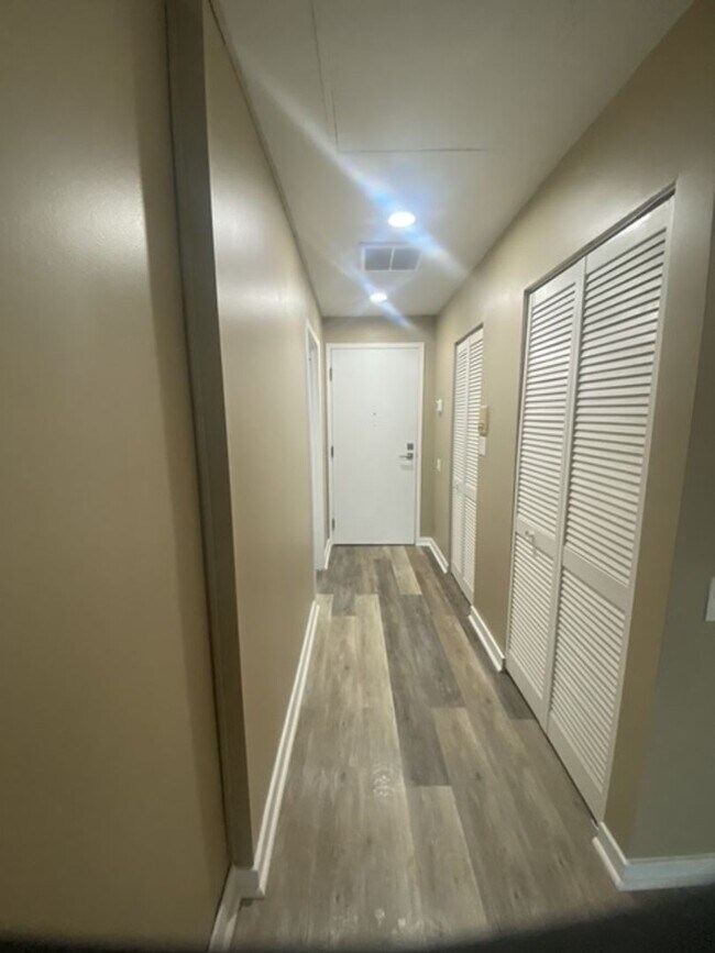 Building Photo - Gorgeous Canton Shipyard Studio w/ AC & Parking! Available 7/15