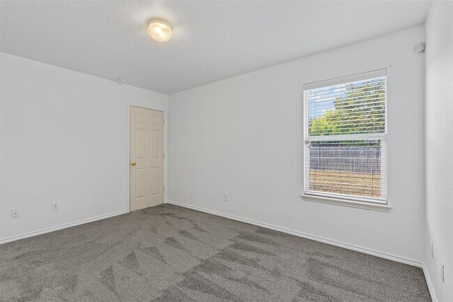 Building Photo - 11205 Burton St