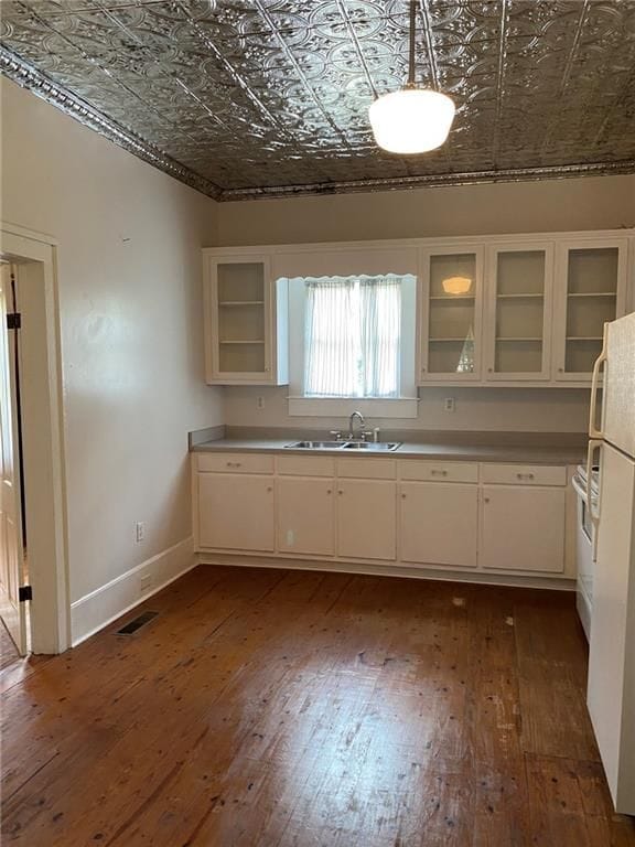 Building Photo - 101 1st Ave NW