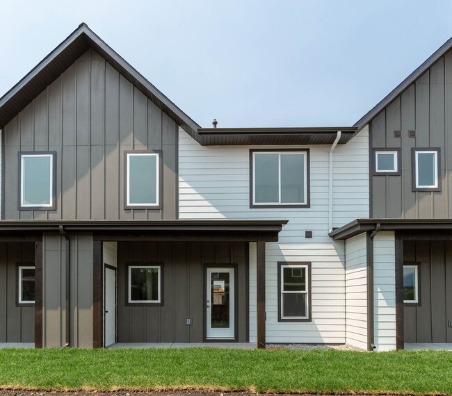 Building Photo - 2-Story Urban Triplex at a modern community featuring 3 Bedrooms 2.5 Bathrooms
