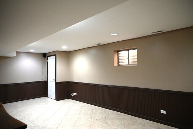 Building Photo - 1254 Chicory Ln