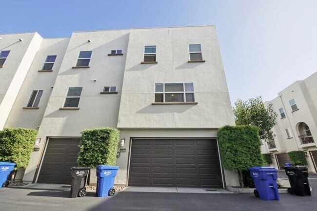 Building Photo - 9212 Joshua Way