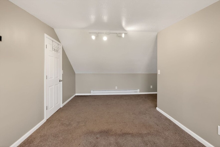 Building Photo - 434 Wayne Blvd