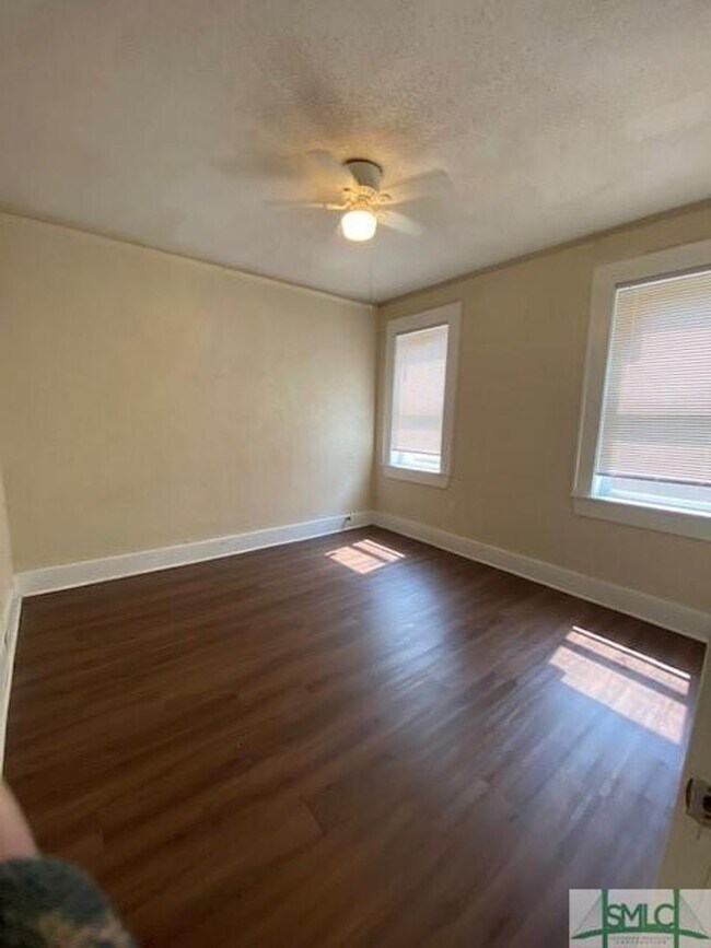 Building Photo - 1205-1207 E 38th St